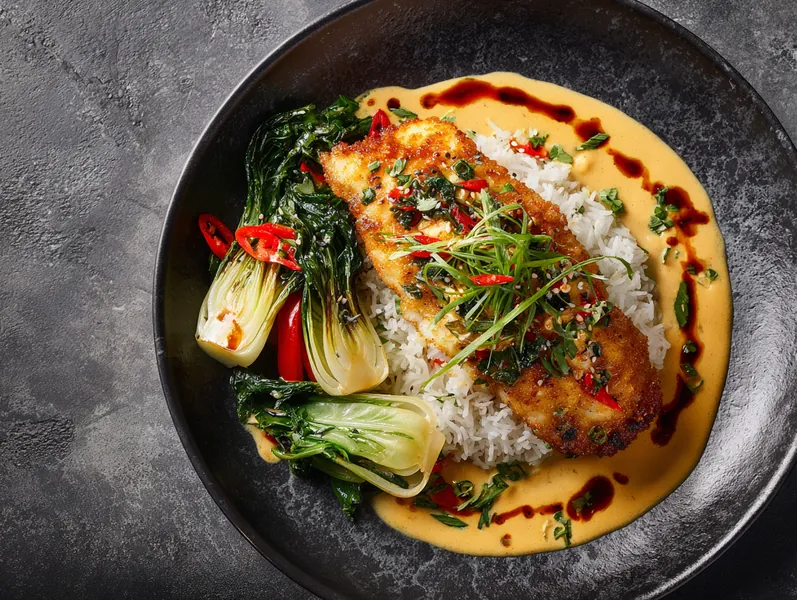 Fiskefilet med karrysovs og pak choi - Planomo