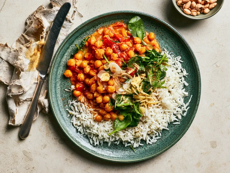Kikærtecurry med kokosmælk og spinat - Planomo